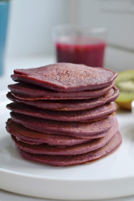 Healthy pancakes violets